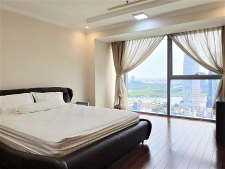 Cho thuê căn hộ Vincom Đồng Khởi 3PN, 160m2, view Sông và Bitesco, quận 1