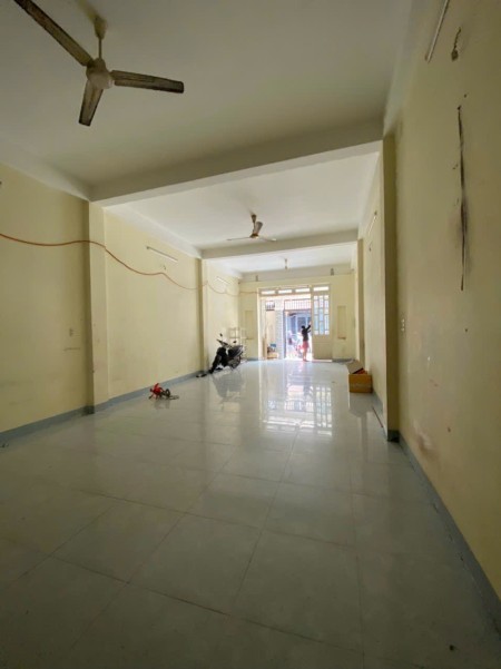 Bán nhà cấp 4 đang cho thuê, 150m2, 650tr, Nguyễn Văn Hoài, Tân An Hội, Củ chi, SHr