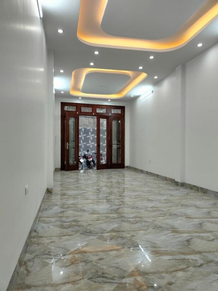 Bán nhà ngõ 79 Trần Cung, nhà mới xây 7 tầng thang máy, giá 7.5 tỷ