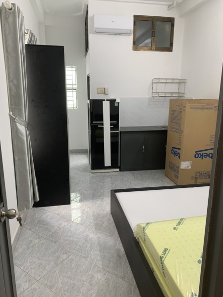 Cho thuê căn hộ dịch vụ cửa sổ thoáng mát ngay tai 3/2, p12, q10