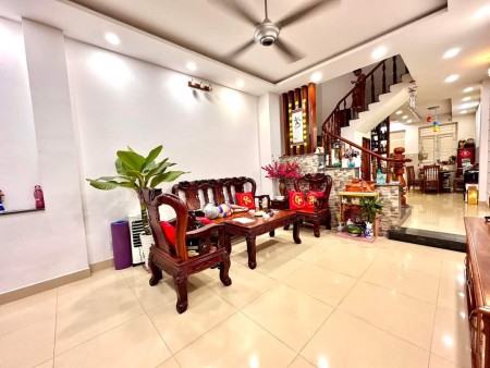Bán nhà mặt tiền đường kinh doanh, 4 tầng 4X18M Phú Mỹ Hưng, quận 7, nhỉnh 10 tỷ