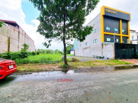 Đáo hạn ngân hàng, cần sang gấp 578m2 đất, view sông Sài Gòn tại Thủ Đức, giá chỉ 3 tỷ 850