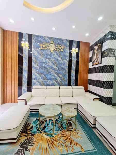 Nhà bán 5 tỷ 2, hẻm xe hơi đỗ cửa, cực đẹp, tặng hết nội thất, nhà mới ở ngay, Phan Huy Ích, Gò Vấp.