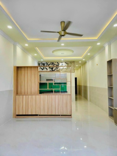 Cần bán nhà 2 mặt tiền ngay trung tâm thành phố Tân Uyên