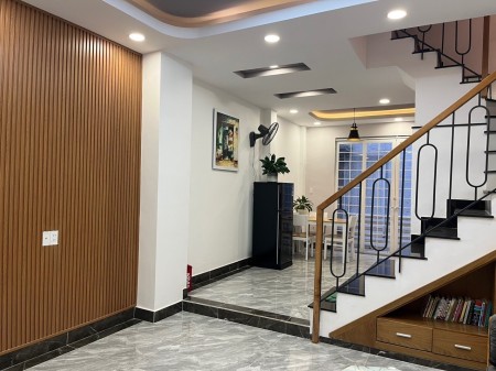 Bán Gấp nhà Lê Văn Duyệt Bình Thạnh DT 44m² x 3 tầng, 2 MT HXH chỉ 6,9 tỷ