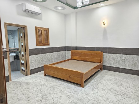 CHO THUÊ NHÀ TRỌ MỚI XÂY,CÓ MÁY LẠNH, KHÔNG CHUNG CHỦ