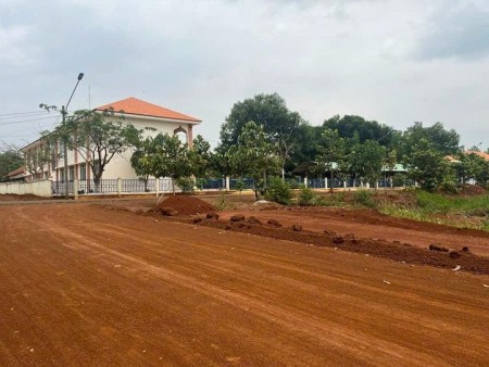 Bán gấp mảnh thổ vườn 1000m2, gần trường học THCS - UBND - Bình Dương