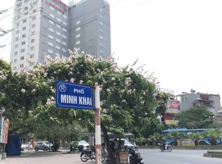  BÁṈ NHÀ MẶT ĐƯỜNG MINH KHAI , 36m2 , mặt tiền 5m , 5 tầng 