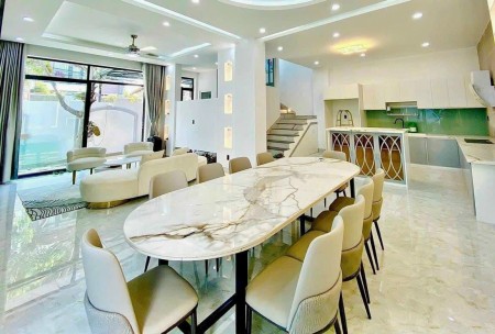 Cần bán gấp nhà góc 2 mặt tiền phường Thắng Tam gần Bãi sau