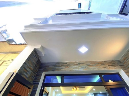 Chính chủ bán nhà Trần Cung Cổ Nhuế 36m2 ô tô đỗ cổng nhà mới đập hộp kính koog giá nhỉnh 4 tỷ