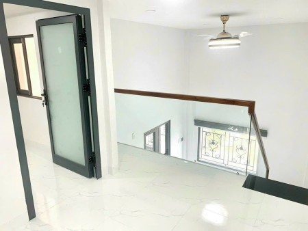 Bán nhà mới hẻm ô tô Dã Tượng gần công viên,cách biển 500m