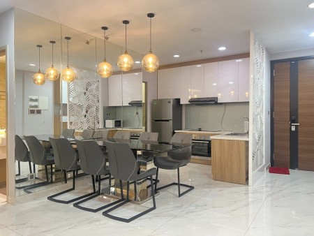 HOT - Chủ Bán Gấp 2 Căn hộ Midtown Phú Mỹ Hưng, Full nội thất cao cấp, Có ô xe hầm giá 5.7 - 6.4 tỷ