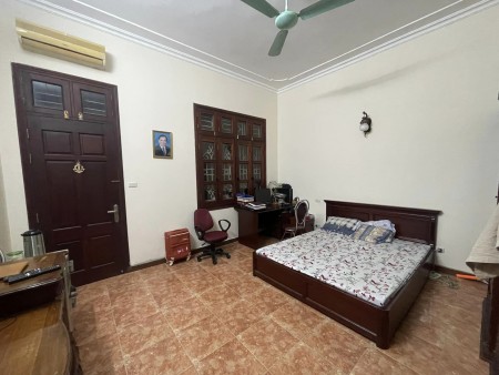 Bán nhà phân lô, khu đô thị Trung Yên, Cầu Giấy. Vị trí đẹp, hiếm có, ở sướng. DT 103m², giá 30 tỷ