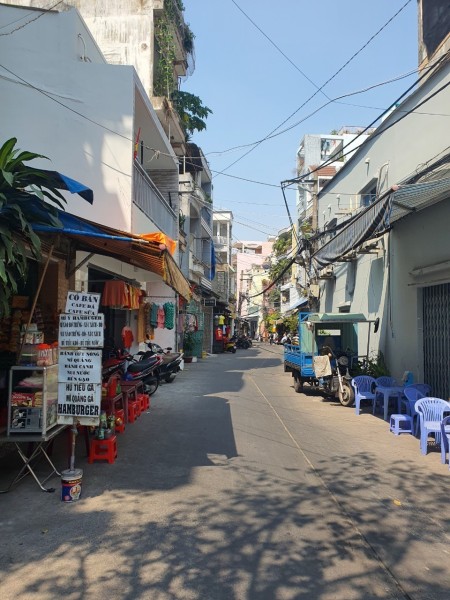 Bán nhà hẻm xe hơi 947 Lạc Long Quân, Tân Bình (4*13), 4 tầng, ngay chợ Tân Bình