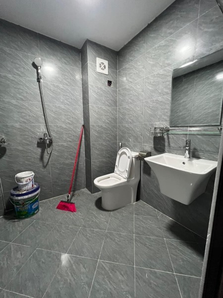 Bán Gấp Nhà Quận Ba Đình, Sát Phố Cổ, Mới Đẹp, 40m2x4T, MT 4,2m, Sổ Đỏ Đẹp chỉ 4,2 tỷ có TL.