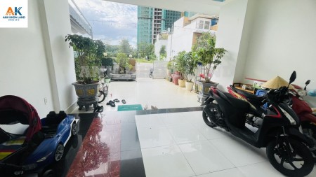 Đi đến slide 6