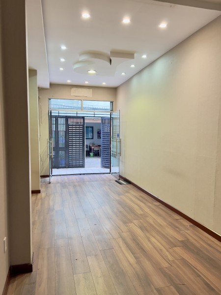 Chính chủ cần cho thuê mặt bằng văn phòng, shophouse