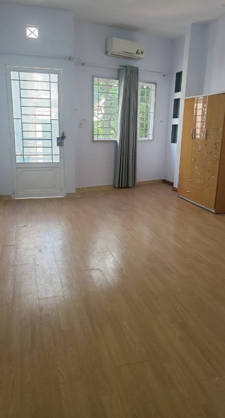 Bán nhà Huỳnh Tấn Phát Quận 7, 63m, 2 tầng, hoàn công đủ, ko lộ giới chỉ 5 tỷ 6