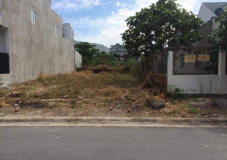 Cần bán 300m² đất thổ cư, dân cư đông, gần chợ, trường học, cách QL13 chỉ 200m