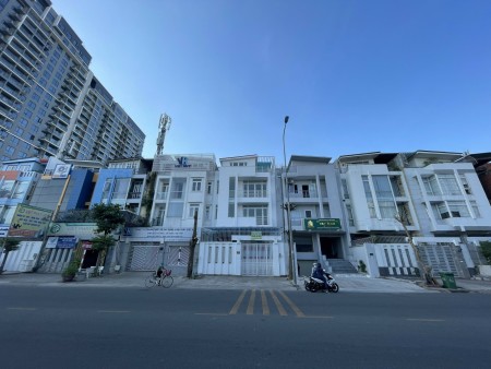 Bán nhà mặt tiền Tạ Hiện quận 2 giá 32tỷ