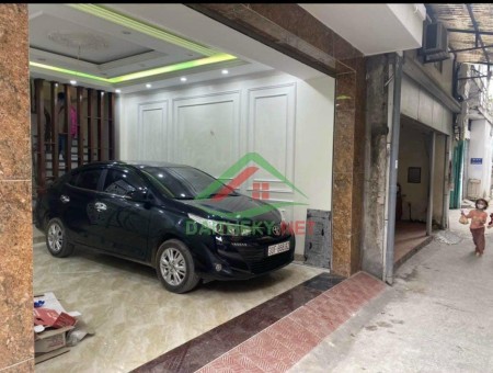Bán nhà Phú Diễn, Bắc Từ Liêm, 45m2, ô tô vào nhà, kinh doanh, nhà siêu đẹp, giá nhỉnh 5 tỷ.