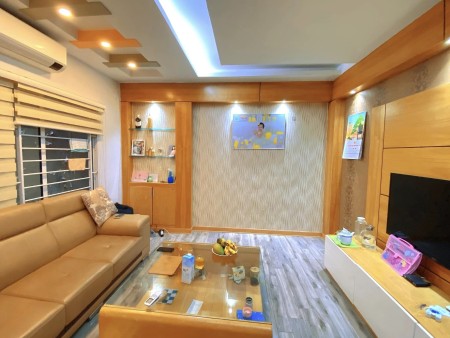 Giảm 500tr! Phố VIP Pháo Đài Láng, 20m ra phố, ngõ nông rộng, mặt tiền rộng, nở hậu, S 44m2 * 5 tầng
