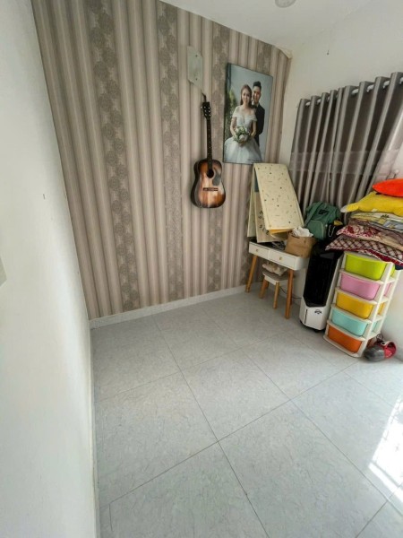 Bán nhà đẹp Gò Vấp, kết cấu 2 tầng, 2 phòng ngủ, đường Thống Nhất, chỉ 2.69 tỷ.