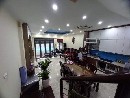 Chính chủ bán gấp nhà mặt phố Lý Thường Kiệt kinh doanh đỉnh – 42 m2 - 9,8 tỷ.