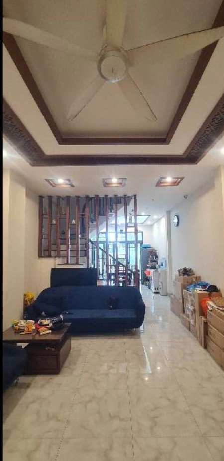 Bán nhà phố Tam Trinh, DT gần 70 m2 x 5 T nhà đẹp ở luôn