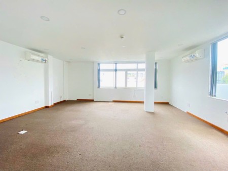 Chính chủ cho thuê văn phòng dt 60m2 tại Quận 1 , giá 22tr5 bao phí quản lý