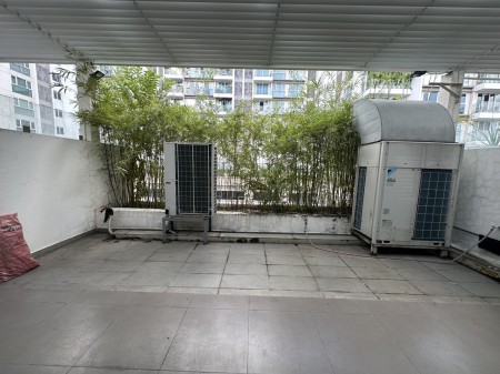 Sàn văn phòng Nguyễn Cơ Thạch 130M2 cho thuê - Thang máy, máy lạnh, bàn ghế đầy đủ