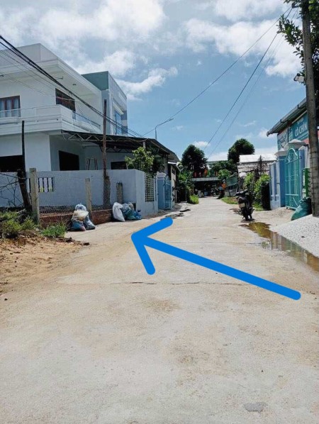 Lô đất 160m2, đúng giá 990tr, đất ở hoàn toàn đường sát ngay Hùng Vương ngã 3 Nam Phước