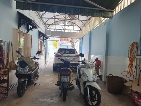 Bán Nhà DT 298m2, Đường Phan Văn Hớn Chợ Bà Điểm Hóc Môn, Giá Nhỉnh 9Tỷ.