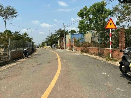 Chính chủ cần bán 1000m2 vườn bưởi, sổ sẵn giá chỉ 578 triệu tại - Bình Dương