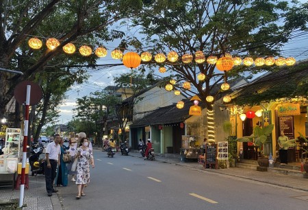 Chính chủ cần bán nhà đường Phan Bội Châu Giá cực tốt, Thành Phố Hội An