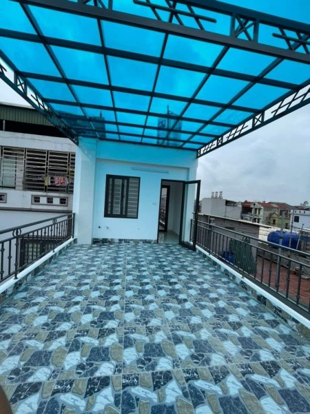 Nhà mới, kính cường lô góc, phố Kim Quan, ô tô đỗ cửa. Giá sốc từ 3.05 tỷ.