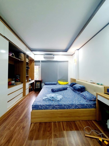 Chính Chủ cần chuyển nhượng căn nhà tại ngõ 141 Giáp Nhị, trung tâm quận Hoàng Mai