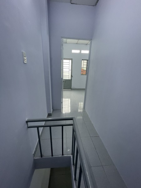 Bán nhà quận Bình Tân sổ hồng riêng giá chỉ 1,95 tỷ đồng