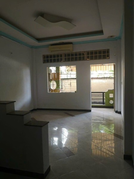 Bán nhà nguyên căn Lê Văn Sỹ. Giá 4 tỷ. Liên hệ: 0903633361