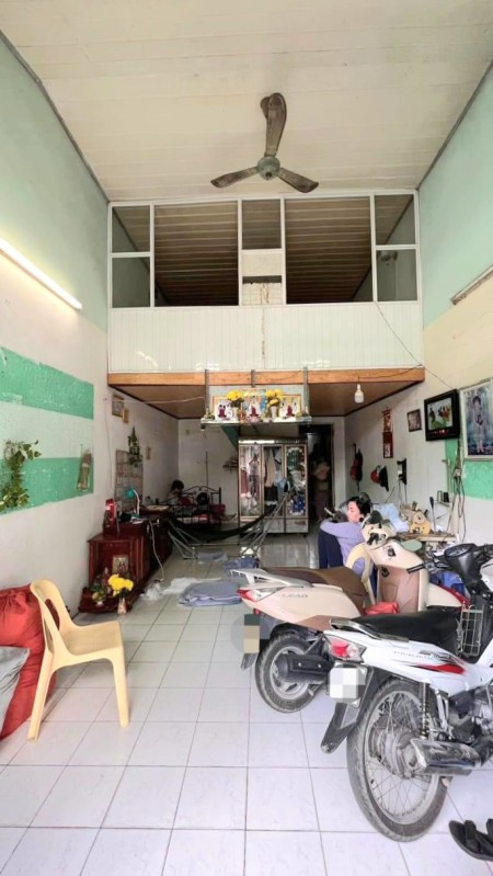 Bán nhà 64m2 view công viên, sát chợ Hiệp Thành, quận 12, KT 4x16m, 3 PN, đường 8m