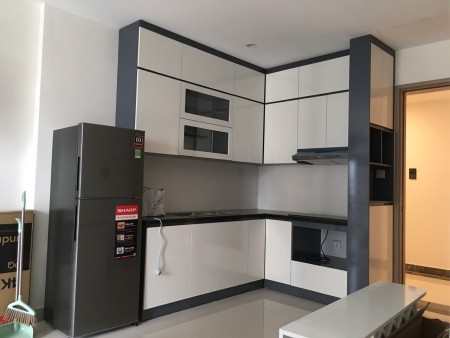 Chính chủ bán căn hộ 1 ngủ + đã full đồ đẹp, giá 1.9 tỷ Vin Smart City