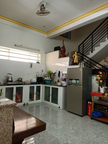 Bán nhà 2 tầng mặt tiền Đồng Nai 93.7m2 giá 6.2 Tỷ mặt tiền Kinh Doanh