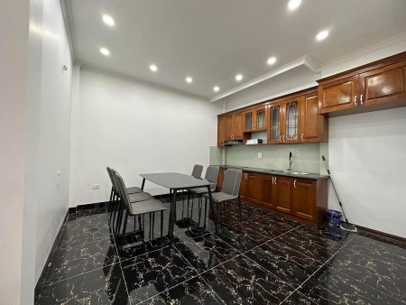 NHÀ ĐẸP,DT 50M, KHƯƠNG ĐÌNH, NGAY NGÃ TƯ SỞ, MT 4,3M, 4 TẦNG, 6 PHÒNG NGỦ, GIÁ 6,3 TỶ
