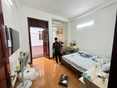 Bán nhà Hồ Tùng Mậu – 39m2 – 5 tầng – mặt 4.2 – Chào 5.x tỷ