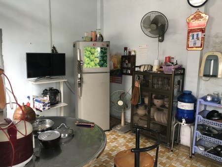 Bán nhà nặt tiền Linh Đông, DT 204m², nhà C4 N4.2m,13,5m x D32.5m giá chỉ 10,5 tỷ tại Thủ Đức