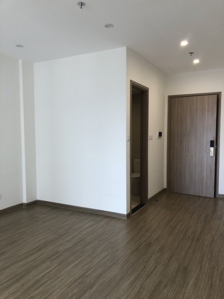 Cho thuê studio 36m2, 6 triệu Vinhomes Smart City.