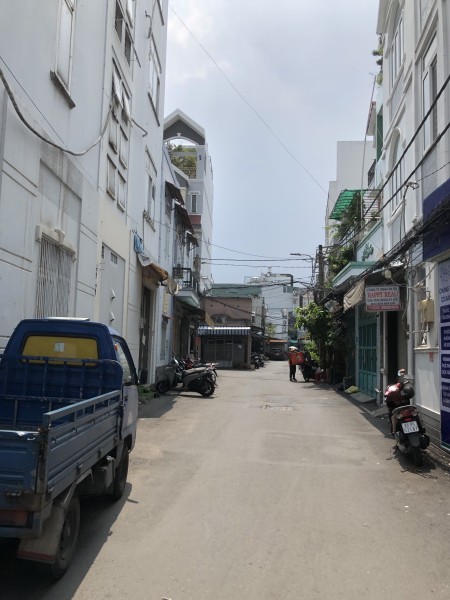 Bán nhà hẻm 107 Ni Sư Huỳnh Liên, phường 10, Tân Bình, DT 40m², giá 5,2tỷ