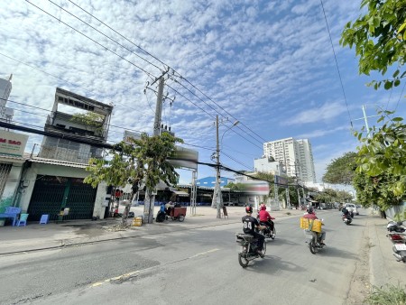 Bán lô đất góc 2000m² mặt tiền view sông 385 Trần Xuân Soạn Quận 7 giá 208 tỷ