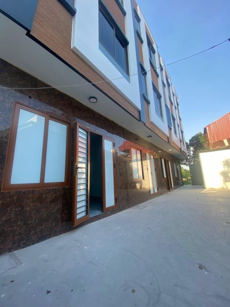 Bán nhà đẹp 3 tầng mới xây tài chính công nhân