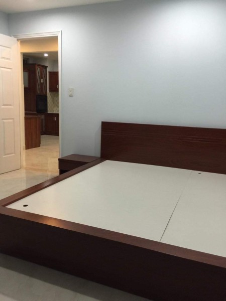 Cho thuê căn hộ Ngần Hàng ACB Đường Ông Ích khiêm, Quận 11, DT : 120 m2, 3PN,